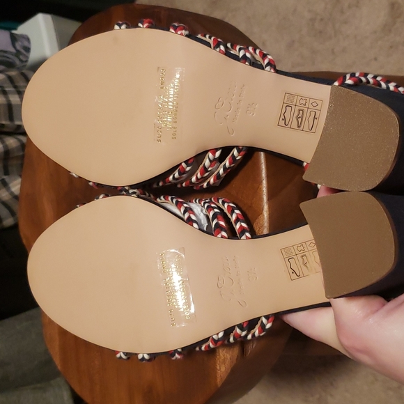 J. Crew fits size 9 - Picture 3 of 7